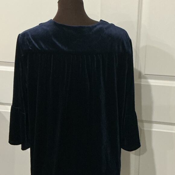 NWT Jude Connally Women’s Kerry Navy Velvet Like Bell Sleeve Dress Size Large - Picture 7 of 14